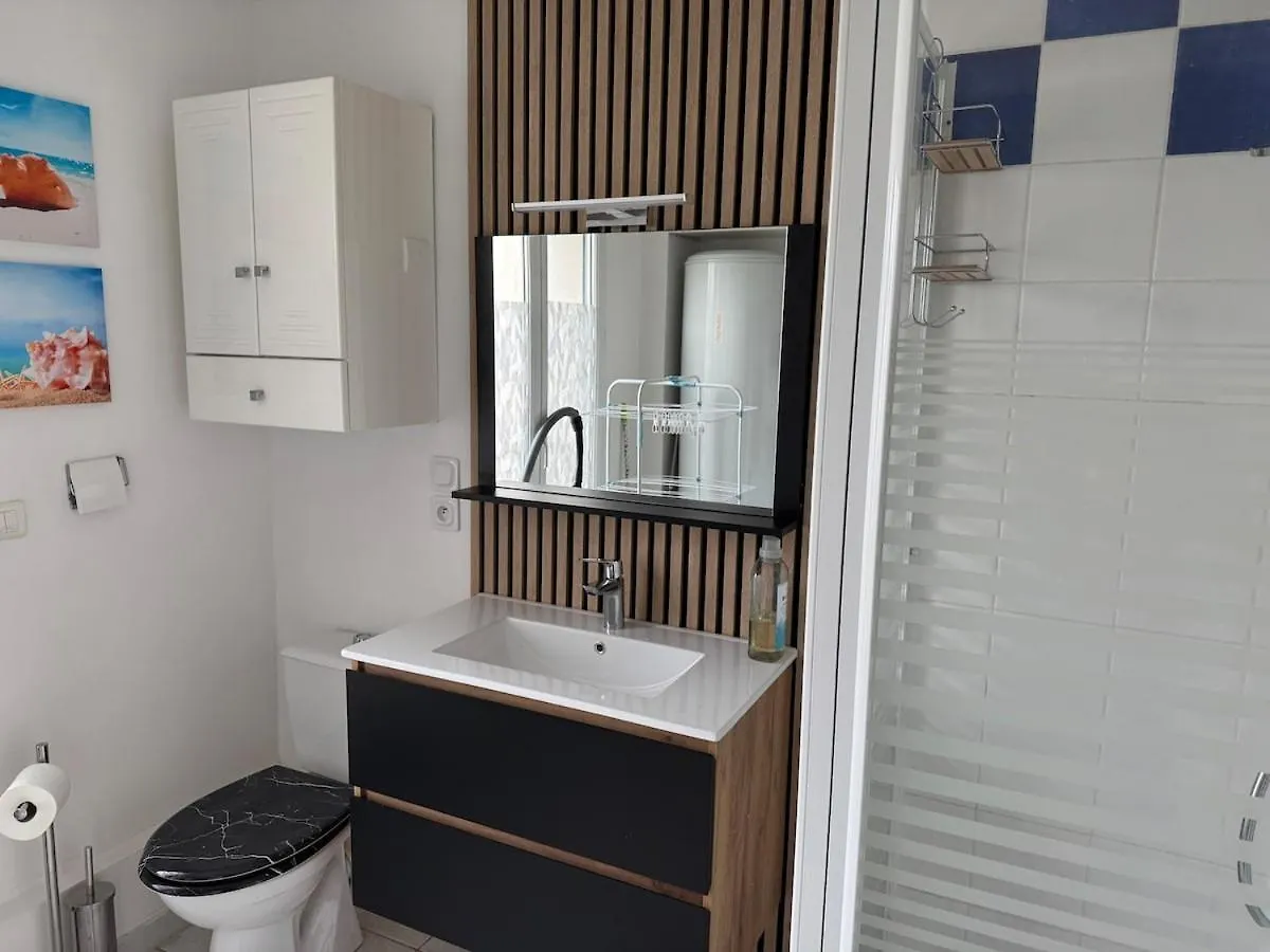 Appartement Moderne Cosy Recent Marly-la-Ville Apartment